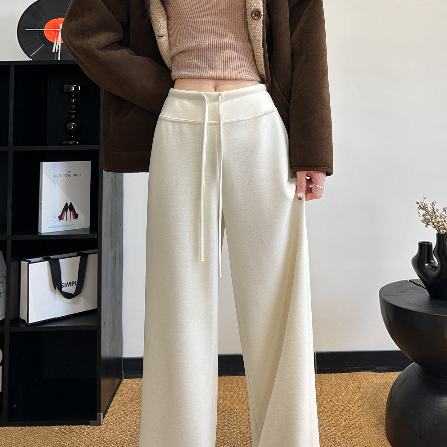 Women's Wide-Leg Pants 2026 Autumn and Winter Wool Straight High-Waisted Drapey Slim-Fit Petite Casual White Fleece-Lined Long Pants