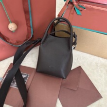 �W���¿�Bales�ִ��^��ţƤ������ˮͰ�����A�ٴ�μ�б������Q