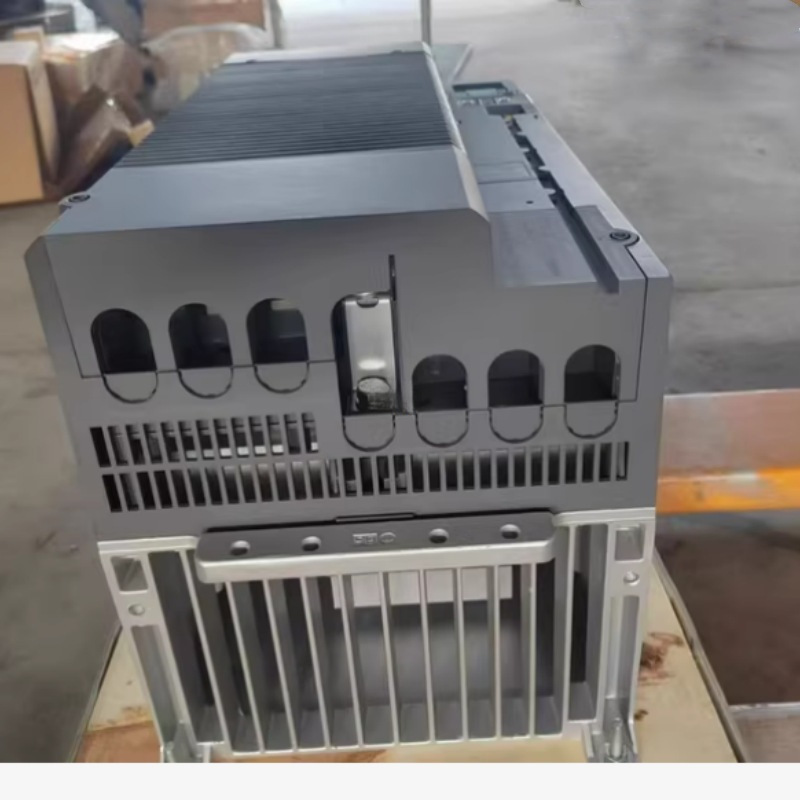 原装SIEMENS西门子变频器6SL3210-1PE32-L0德国电工电气三相低