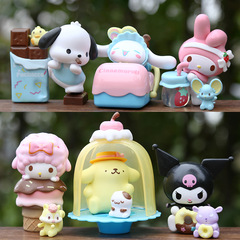 新商品はカラフルなグルメKTシリーズのフィギュア人形が可愛いです。