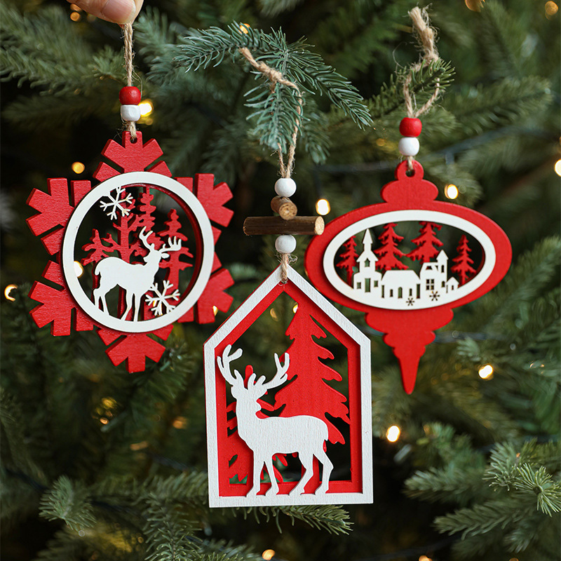 Nuevos adornos colgantes creativos de madera para decoración navideña transfronteriza: renos, casas, copos de nieve y colgantes para árboles de Navidad.