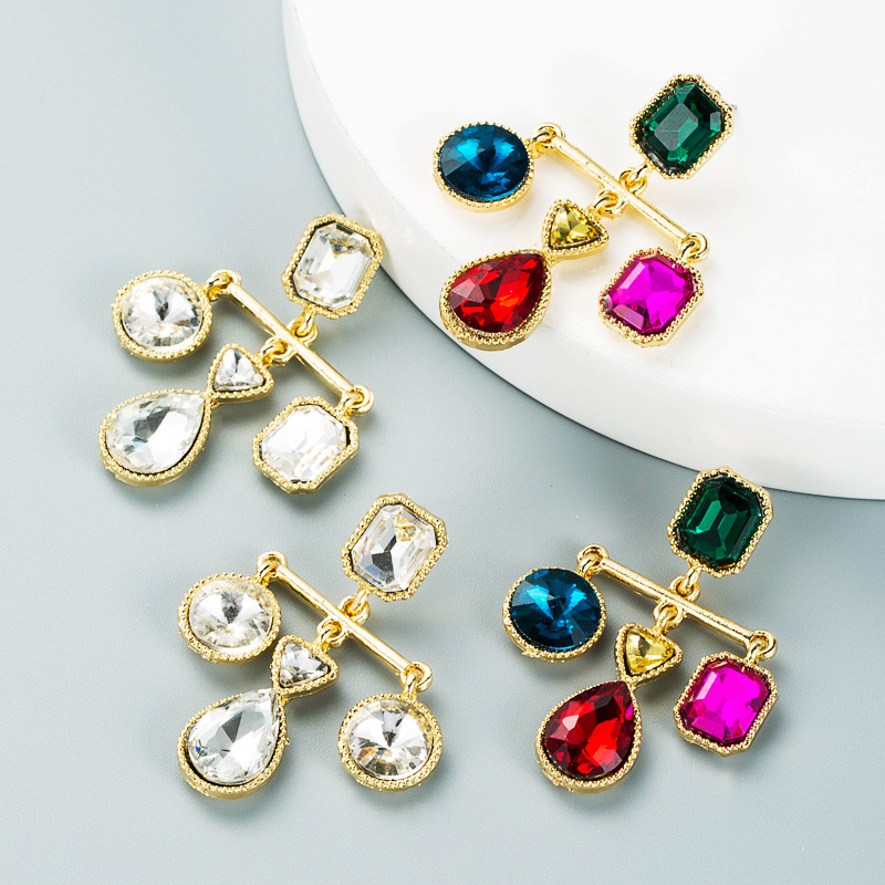 Retro Simple Baroque Cross Tassel Pendant Earrings Fashion Geometric Glass Diamond Earrings display picture 2