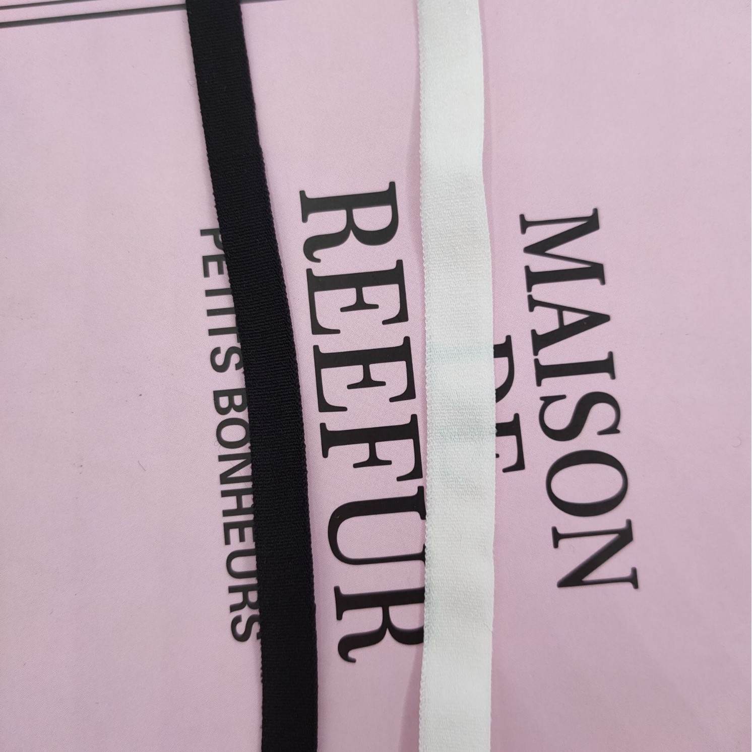 弹力包边带0.3-5.0cm锦纶氨纶弹力包边条后领袖口对折松紧带厂家