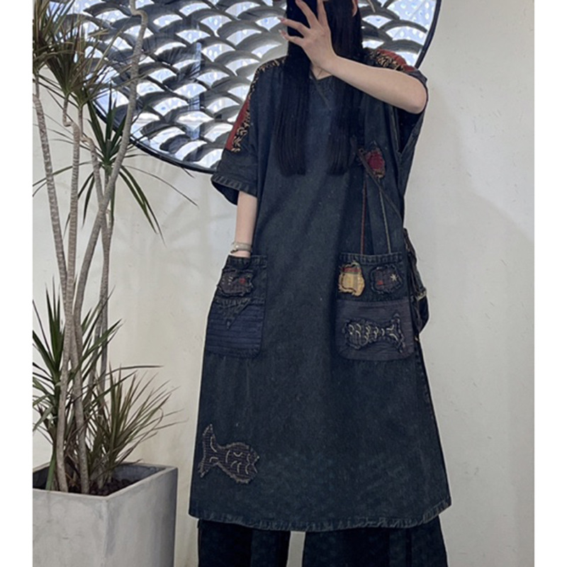 2025夏季新款圆领套头拼接复古印花贴布刺绣牛仔连衣裙宽松中裙女