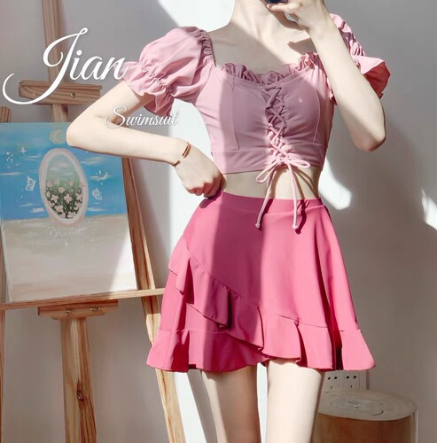 Swimsuit for girls, summer girl, split skirt, two-piece set with flat angles to cover the flesh and look slim, conservative student sleeved hot spring swimwear