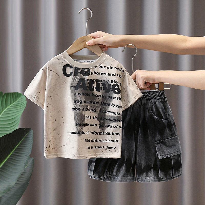 7374 Traje de manga corta para niños 2025 Nueva ropa de verano para niños Camiseta de teñido anudado de estilo occidental Ropa de marca de moda hermosa de verano 6