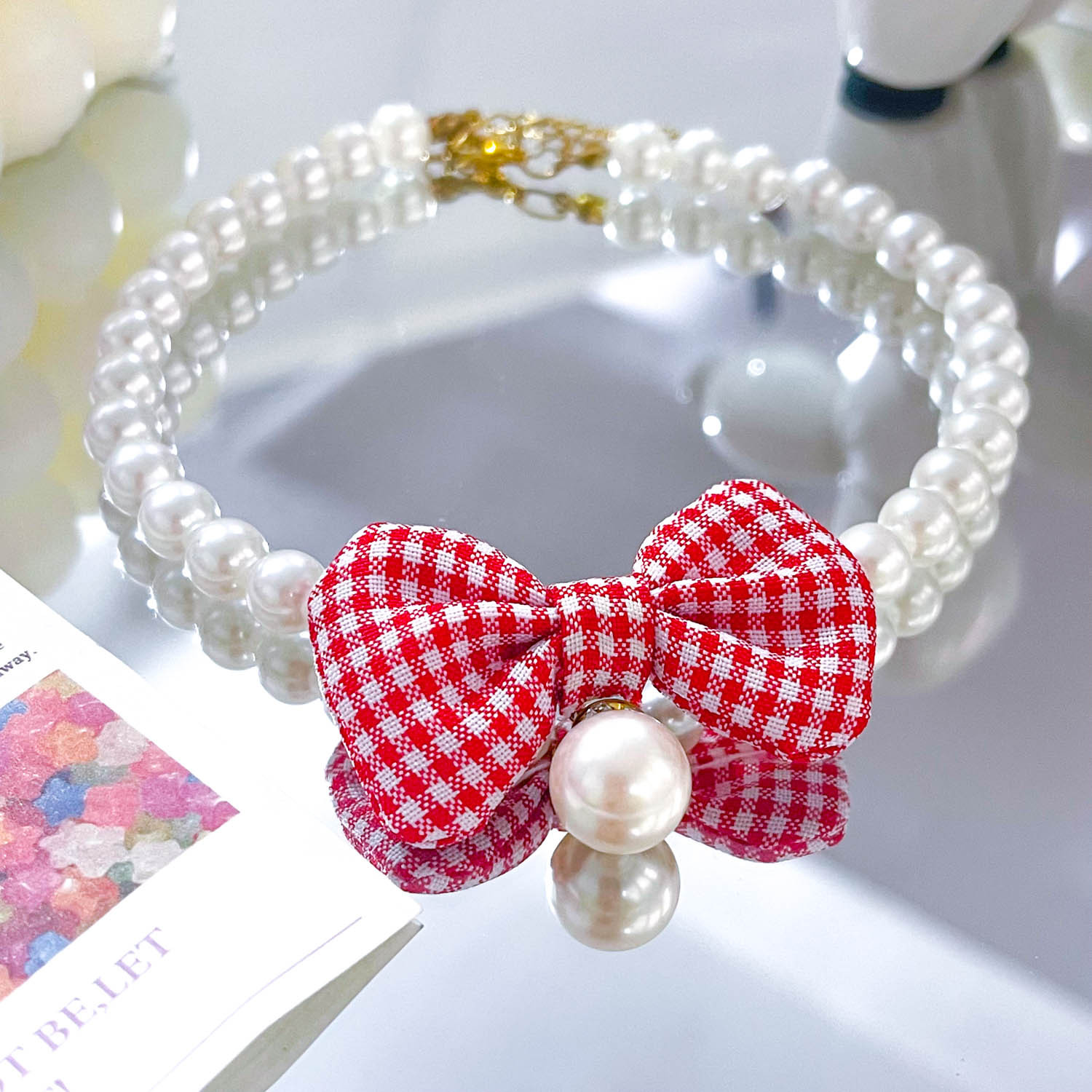 붉은 격자 무늬