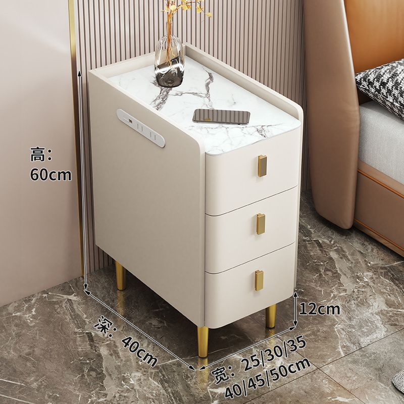 화이트+록슬라브+플러그 스트립