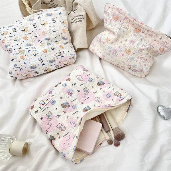 53312 【Copyrighted Design】Embossed Cartoon Pattern Large Capacity Makeup Bag Travel Toiletry Storage Bag Inner Pouch