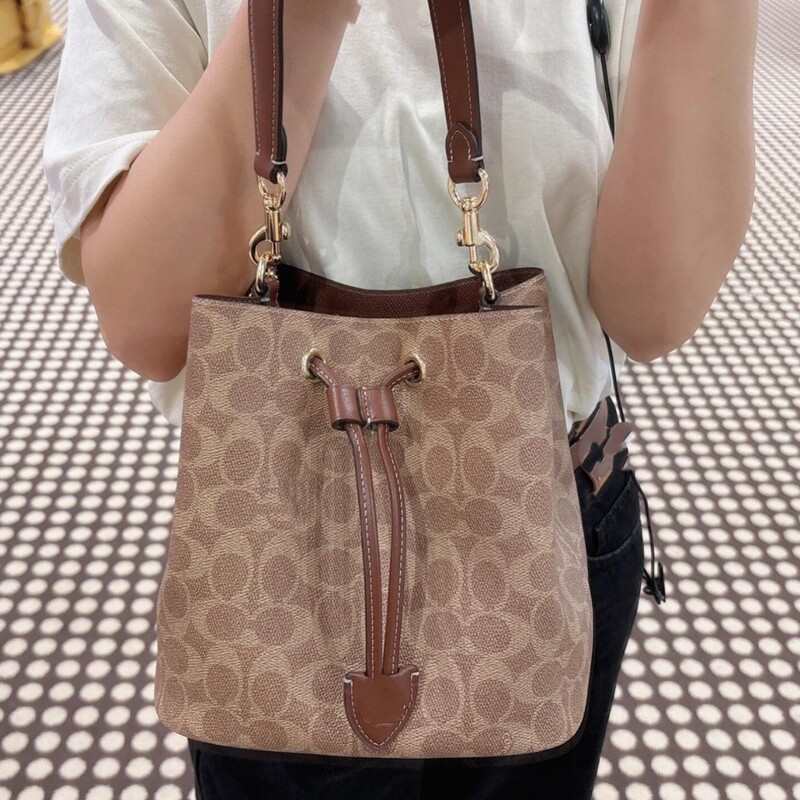 Coach New Women's Bag Rowan Drawstring Bucket Bag Large Capacity Handbag Fashion Crossbody Shoulder Bag Coach New Women's Bag Rowan Drawstring Bucket Bag Large Capacity Handbag Fashion Crossbody Shoulder Bag