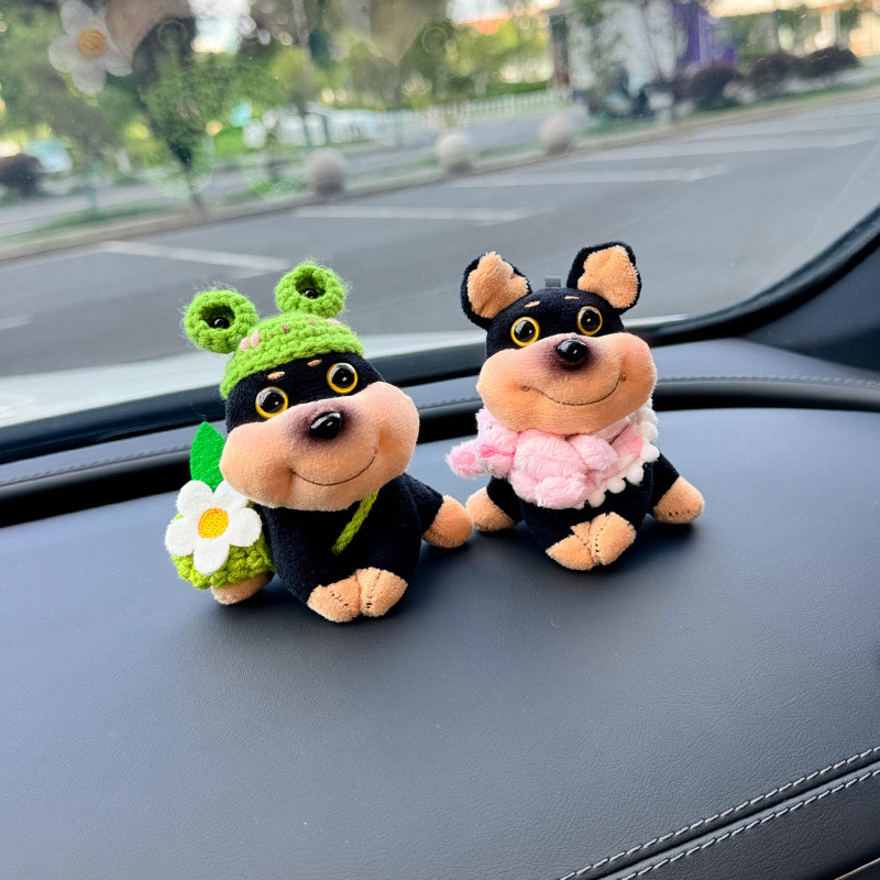Accesorios de coche de abeja y perro adornos 2025 nuevos accesorios de decoración de coche consola central de coche panel de instrumentos linda mujer