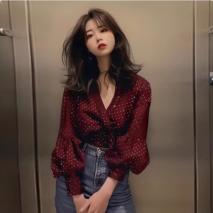 �Ƽtɫ���＾�¿�Ů�b���cV�I�������L���r��С������ѩ���ٽz