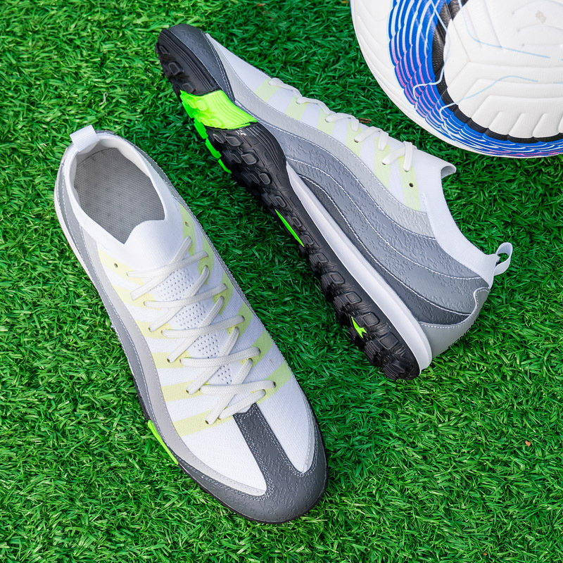 Professional Soccer Shoes With Studs And Electroplated Soles Unisex_voghion.com
