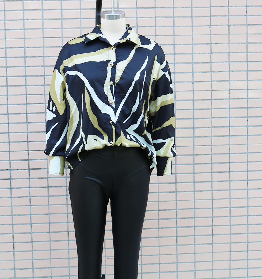 182g Weight Long Sleeve Sleeve Length Single Breasted Placket Type Regular Sleeve Sleeve Type Polyester Fabric Type Long Top Length Blouse Tops Type Holiday Occasion Shirt Collar Neckline Loose Fit Type Abstract Pattern Summer Season Women's Gender Vacation, Simple Style Style Wholesale Women's Vacation Simple Style Abstract Long Sleeve Blouses 16