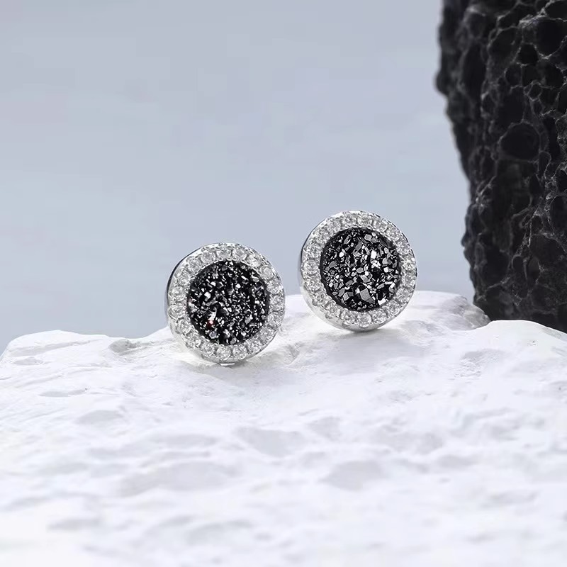 1 Pair Hip-Hop Vintage Style Round Inlay Titanium Steel Rhinestones Ear Studs display picture 3