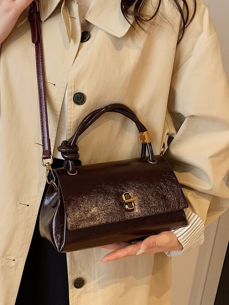 Stylish Women's Shoulder Bag Simple Casual Handbag Underarm Style_voghion.com