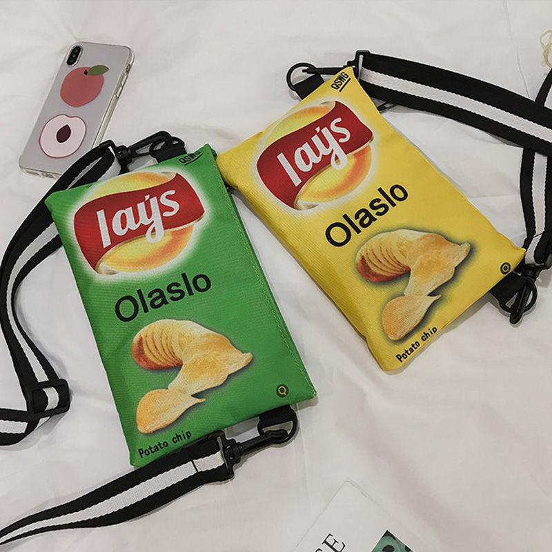 Potato chips bag for women 2023 new Korean style casual snack shoulder small shoulder bag funny girl shoulder envelope bag
