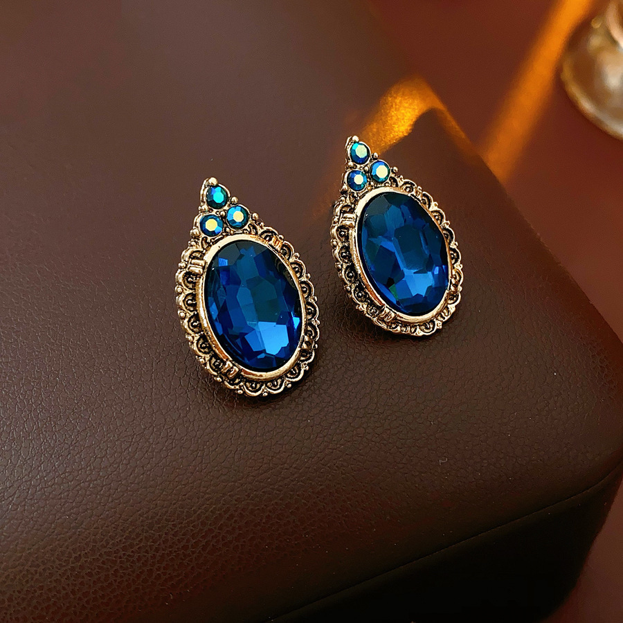 Medieval vintage diamantes geométricos oval pendientes collar ligero lujo nicho cadena clavícula juegos de joyería retro