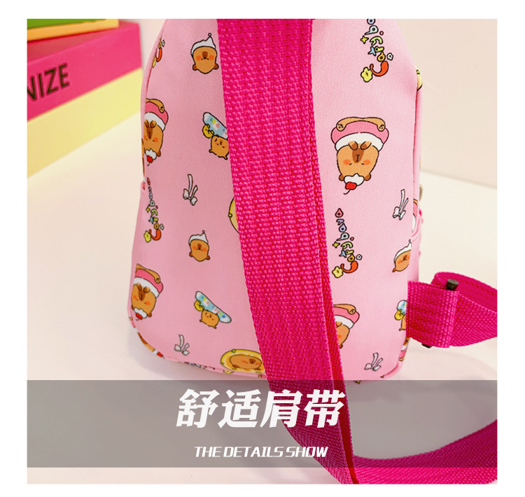 A new printed children's bag featuring cute and stylish Japanese cartoon boys' and girls' chest bags and Capibara baby coin purse Item Picture