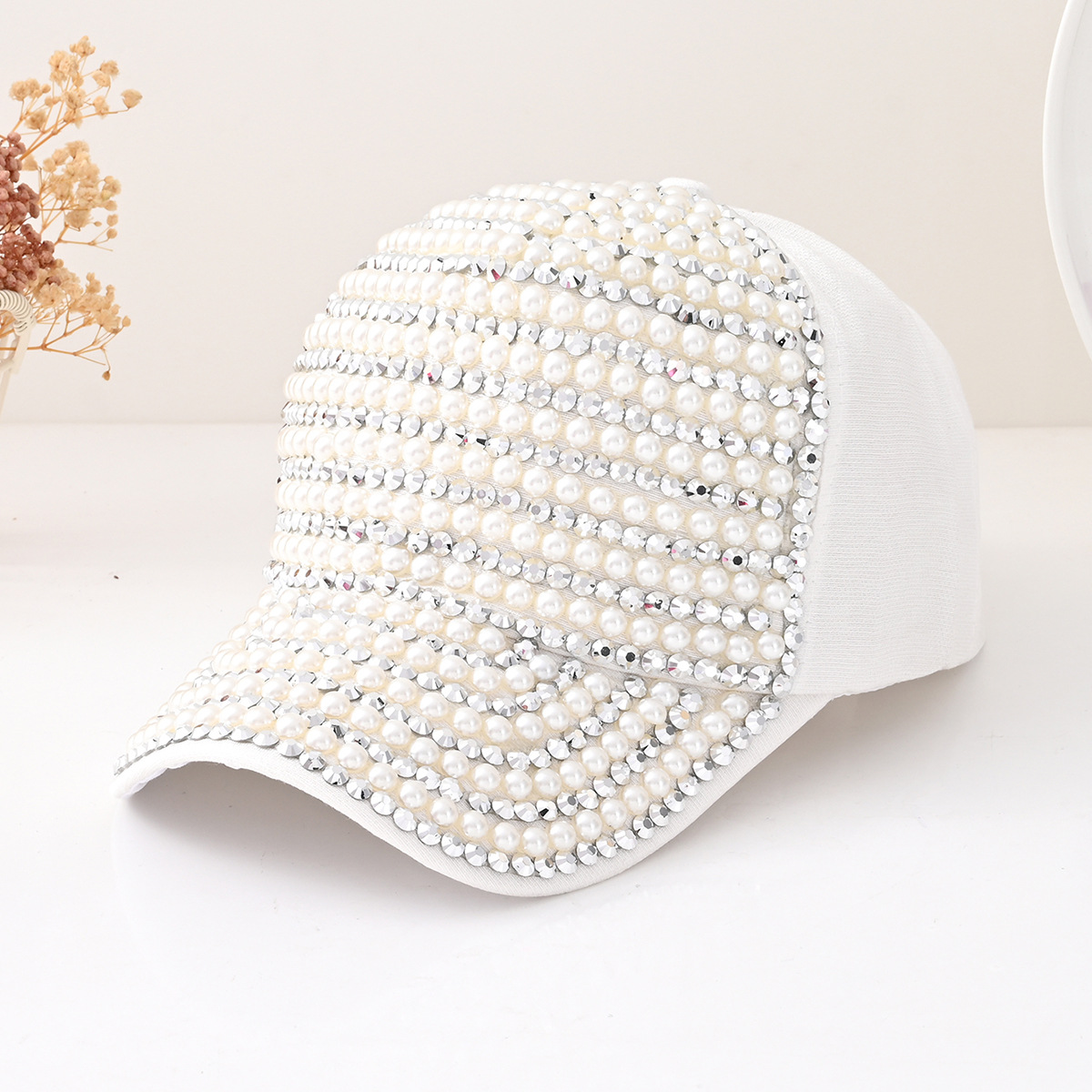 Explosiones transfronterizas de moda de género neutro para mujeres gorras de béisbol redondas de perlas incrustadas de diamante gorras de boca de pato campamento hoguera