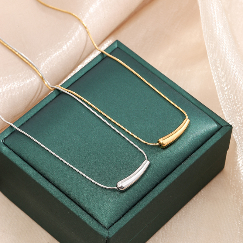 1 Piece Quantity Simple Style Solid Color Titanium Steel Plating Layered Necklaces Necklace 1 Piece