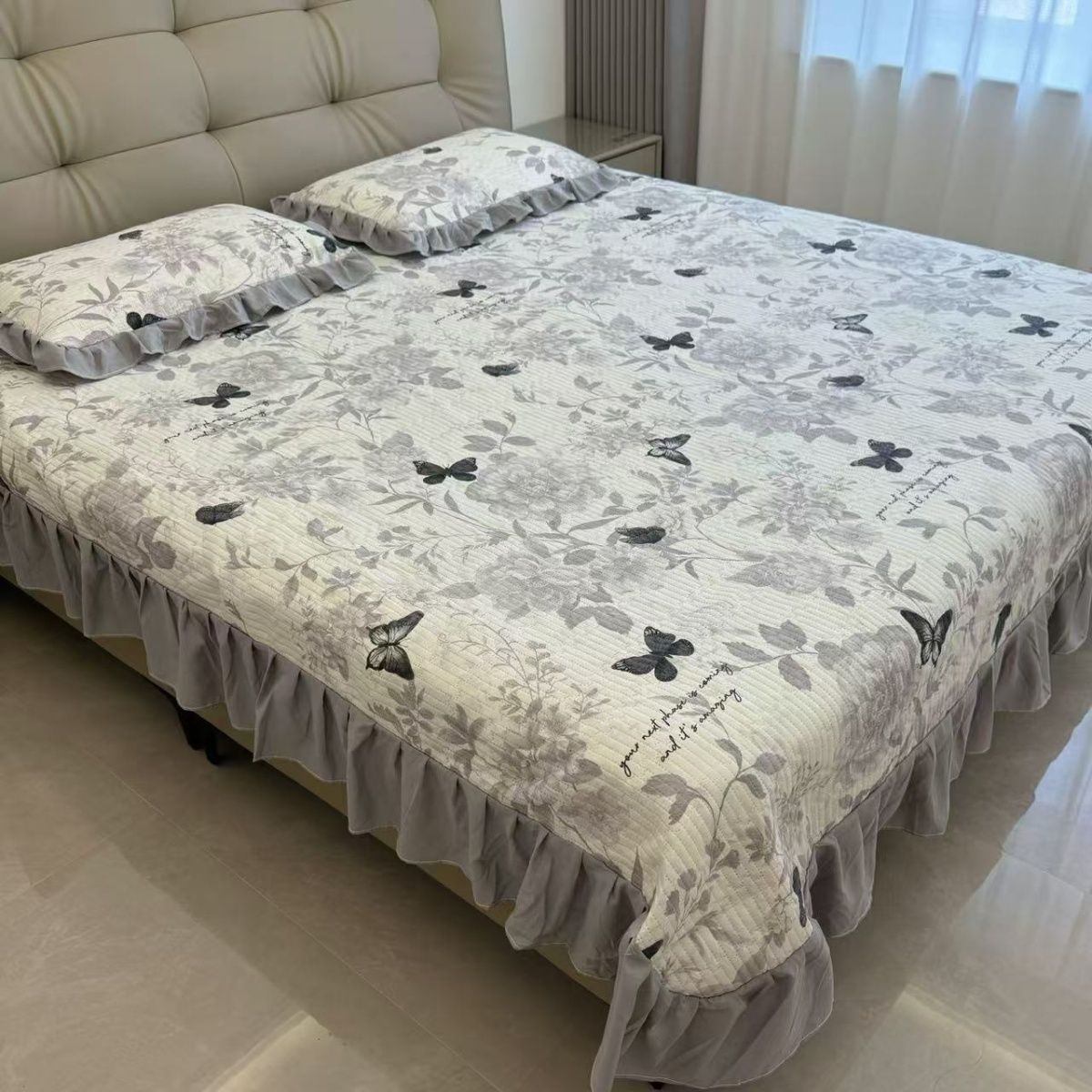 Four-Season Washed Bed Cover, Pillowcase, Cotton-Edged Three-Piece Set, Universal Bed Skirt, Soft Double-Sided, Machine Washable, Hepburn Style