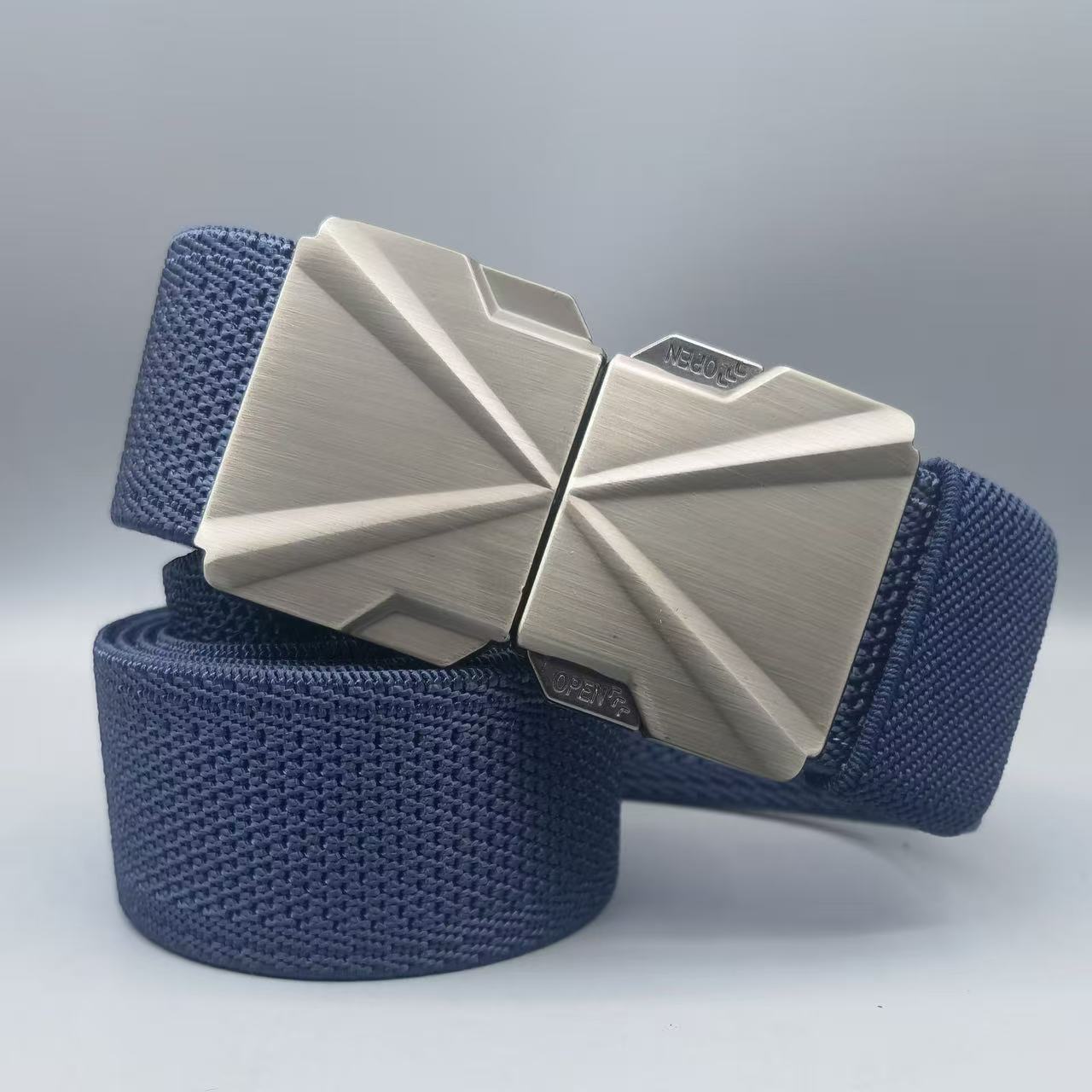 Douyin-Trendmodell Herren Outdoor Automatikschnallen Geflechtgürtel Atmungsaktiv Elastisch Verstellbar Taktischer Gürtel Casual Ledergürtel
