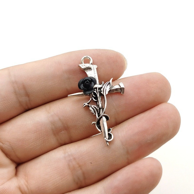 1 Piece Alloy Cross Rose Polished Pendant display picture 6