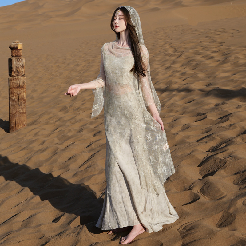 Xinjiang Dunhuang Desert Travel Photo Outfit Women's Exotic Style Northwest Retro Hooded Dress Suit