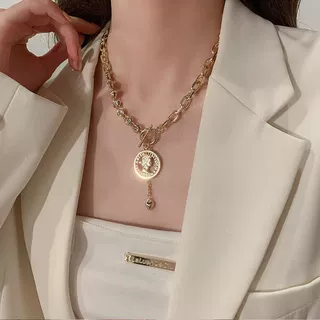 金色复古项链2024年新款女小众设计感链条锁骨链ins嘻哈链条吊坠