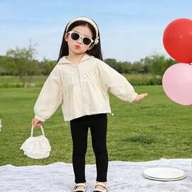 女小童外套春秋款2026新款儿童韩系连帽风衣开衫女宝宝洋气上衣潮