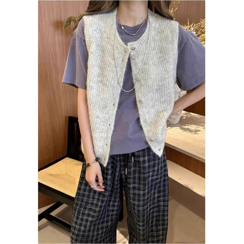 A*V Same Style Alpaca Wool Knitted Vest 2026 New Round Neck Sleeveless Multi-Color Top Cardigan 1194 Four Yuan A*V Same Style Alpaca Wool Knitted Vest 2026 New Round Neck Sleeveless Multi-Color Top Cardigan 1194 Four Yuan
