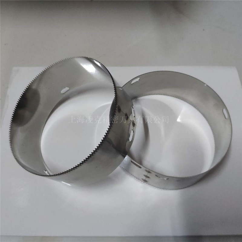 ��Ӧ���ϱ�Ĥ��׻���Ƭ �̲��ڻ��ݵ� �����Բ�δ��׻����ε�