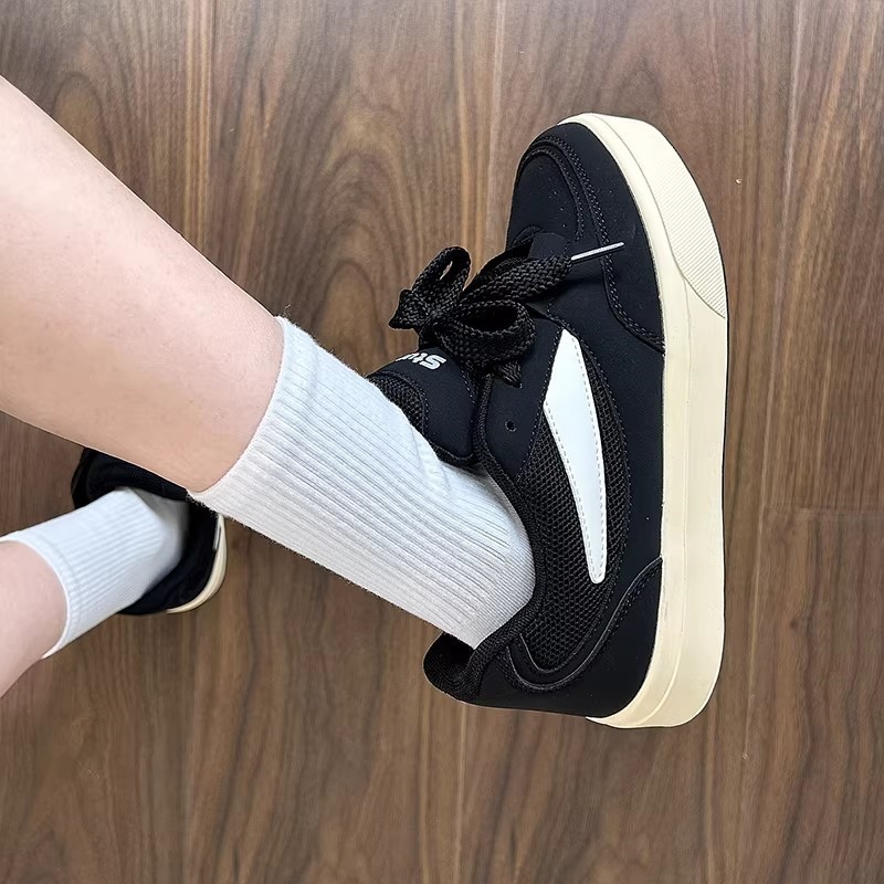 2026 primavera y verano nuevos zapatos retro de suela gruesa estilo académico de moda para mujeres zapatos deportivos casuales