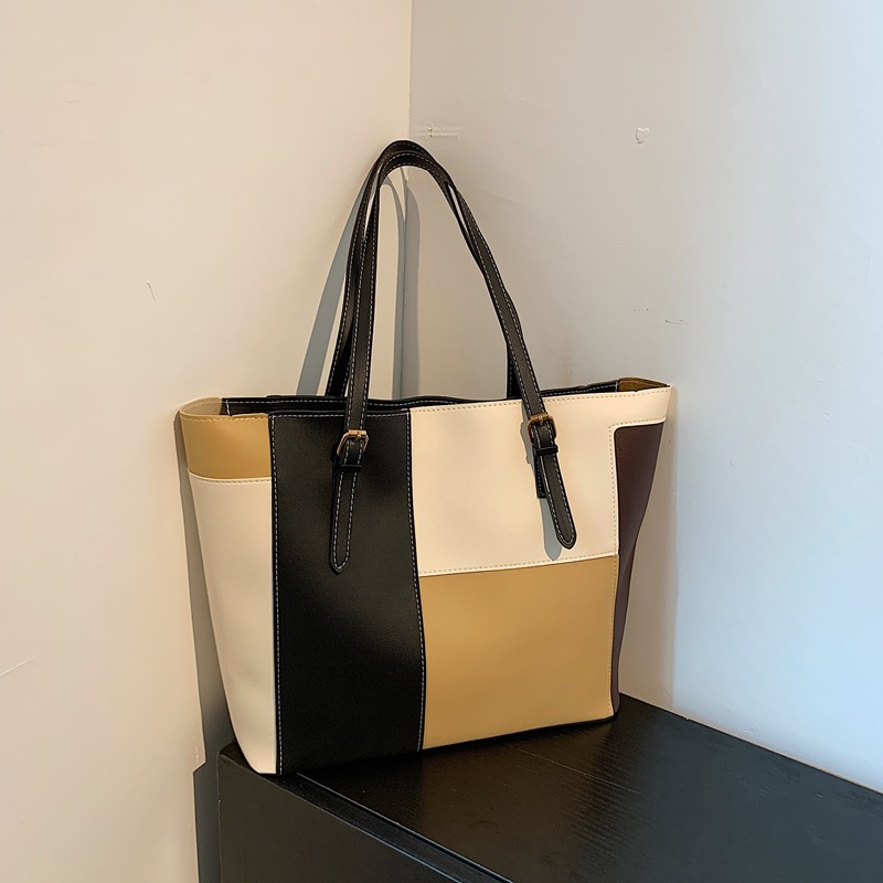 2024 temprano otoño ultra-fuego bolso de mano de gran capacidad simple popular bolso de hombro de moda para salir bolso de tote casual versátil