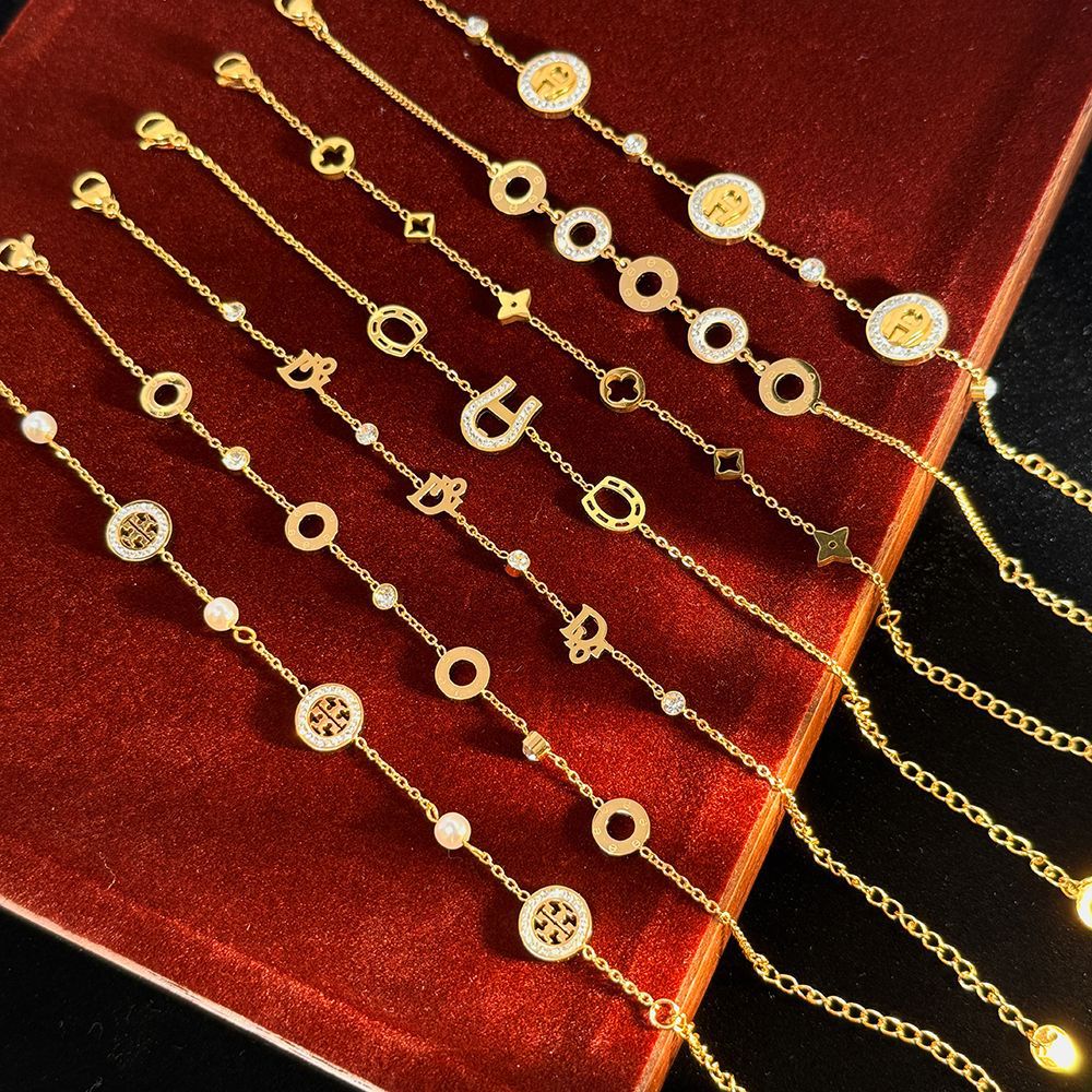 European and American Cross-Border Popular Titanium Steel Electroplated 18K Gold Non-Fading Classic Bracelet Accessible Luxury High-End Jewelry