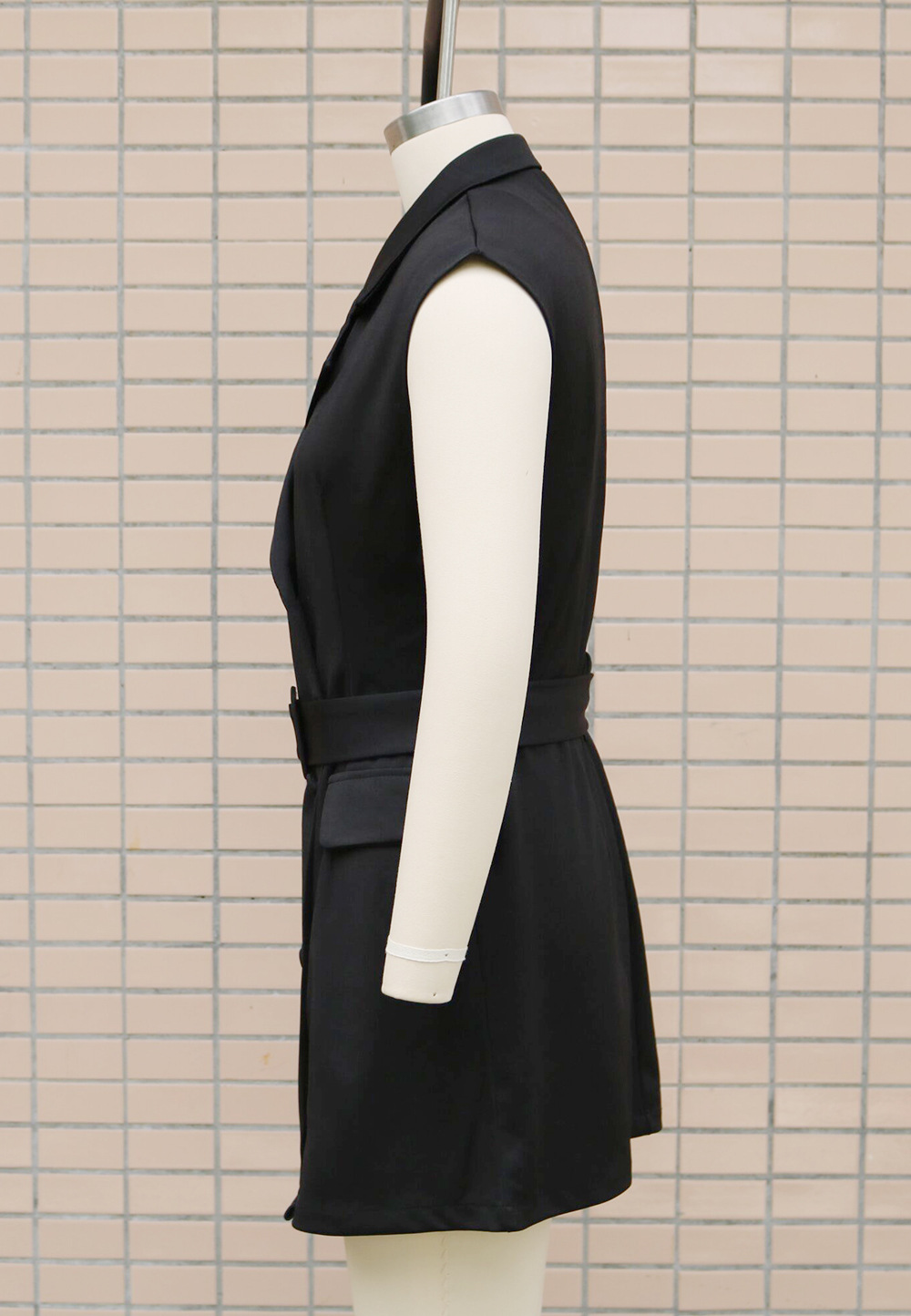 Women's Regular Dress Elegant Turndown Sleeveless Solid Color Knee-Length Daily Street display picture 14