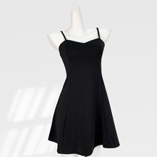 斜纹西装面料 优雅法式黑色吊带连衣裙修身显瘦内搭A字性感小黑裙