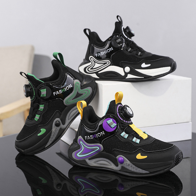 Zapatos para niños de verano 2025 nuevos zapatos de baloncesto para niños botones giratorios de malla transpirables zapatos de carreras