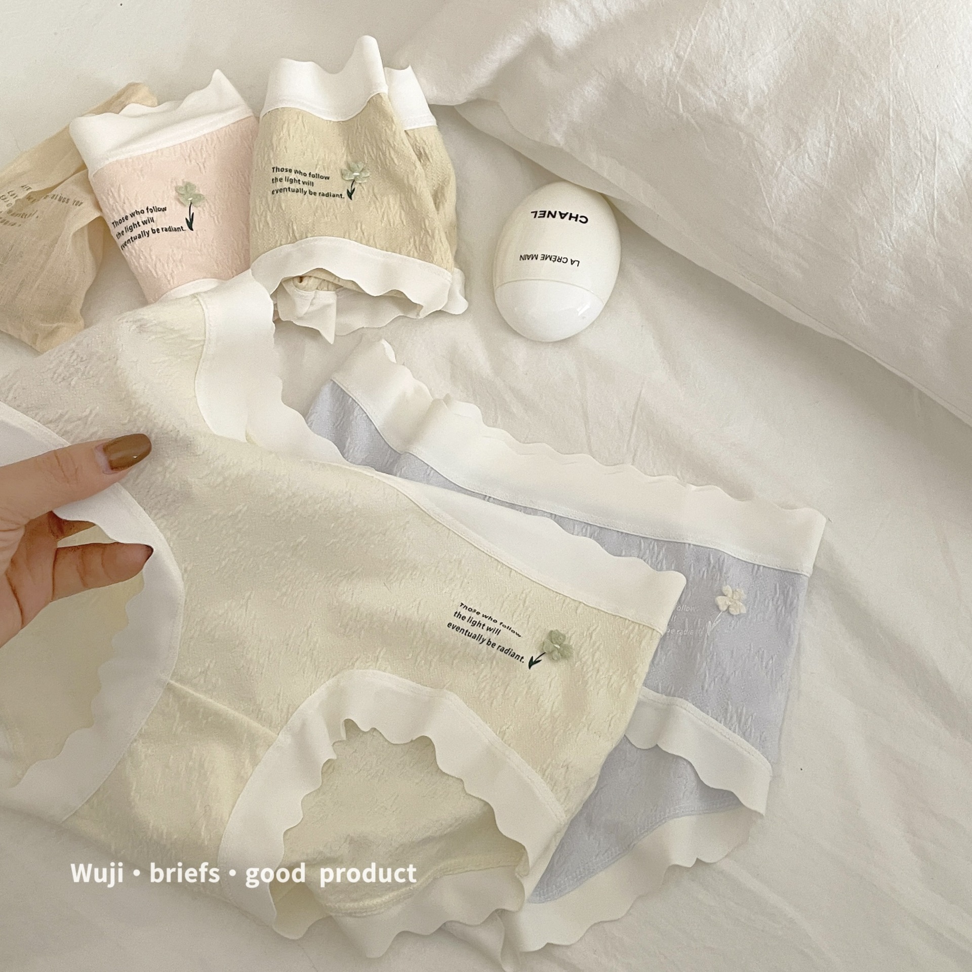 My Ji Liangpin New Soft Glutinous Jacquard Cream Contrast Color Girls Mid-waist Underwear Student Cloud Skin-Friendly Cotton Crotch Triangle