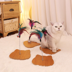 猫をからかう棒の猫のおもちゃはスプリングの羽の鈴を換えて、退屈に耐えます。