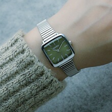 ���շ���֯����ʯӢ������ִ�ʱ��Ů���ֱ�ɭϵ�����Ůʿ��1204