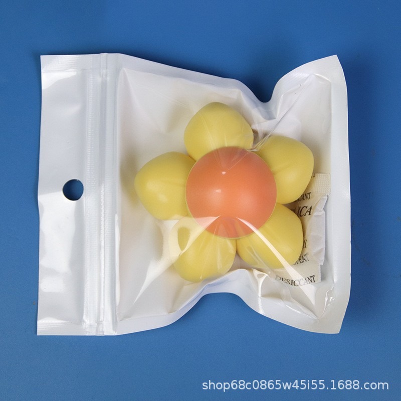 Juguetes para gatos, bolas de menta para gatos, molienda de dientes, bolas de menta giratorias, flores para gatos, bolas de menta al por mayor.