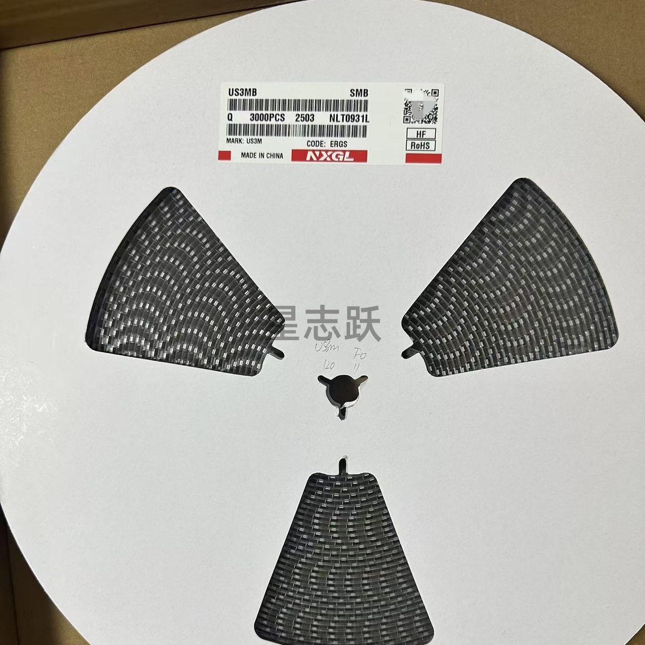 全新正品 US3M SMB 快速关断二极管 3A1000V US3M SMB SMC HER308