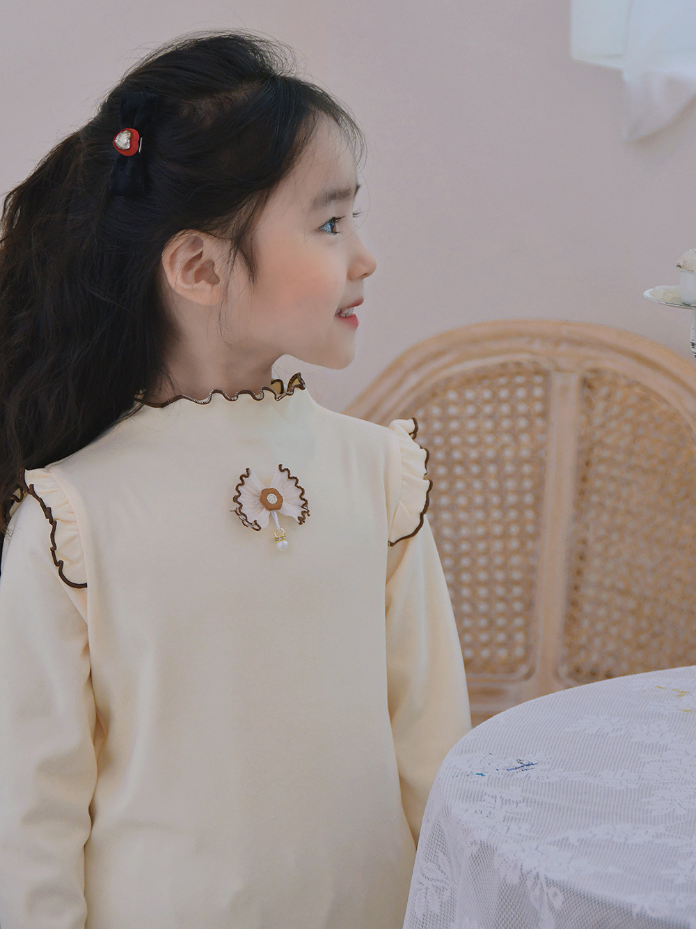 Coreana de primavera y otoño de los niños camisetas de base de encaje de brotes de miel espeso camisetas de manga larga de chicas fabricantes de calcomanías