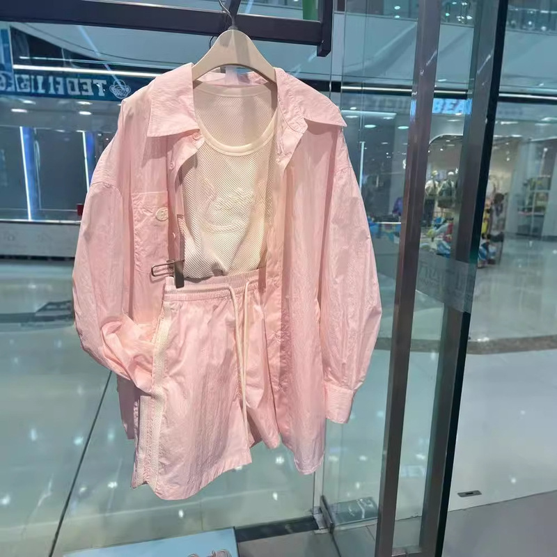 Factory Store 2025 New Summer Sunscreen suit Women's Lightweight Korean Pink Shirt Shorts Casual Two-piece Set