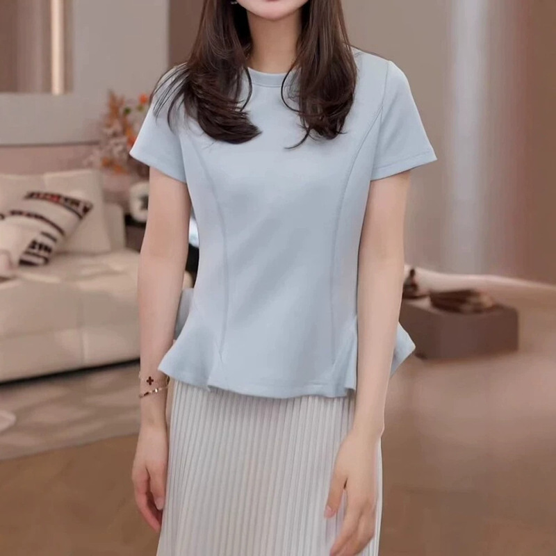 French-style ruffle hem short-sleeve t-shirt for women, summer 2026 new model, plus size, slimming, loose-fitting, and figure-flattering top French-style ruffle hem short-sleeve t-shirt for women, summer 2026 new model, plus size, slimming, loose-fitting, and figure-flattering top