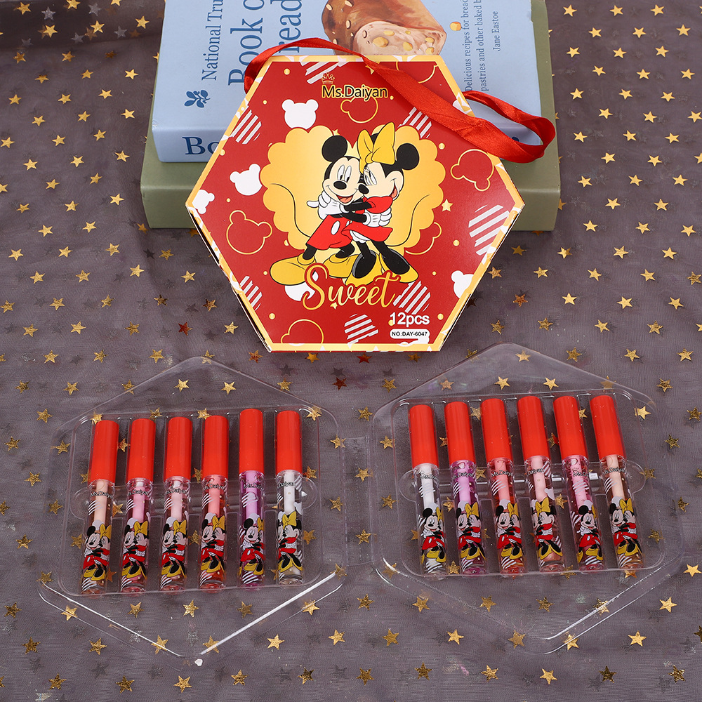 Popular Foreign Trade Lip Glaze Red Cute Lip Gloss Moisturizing Lip Glaze Cross-Mirror Popular Easy-To-Color Moisturizing Lipstick