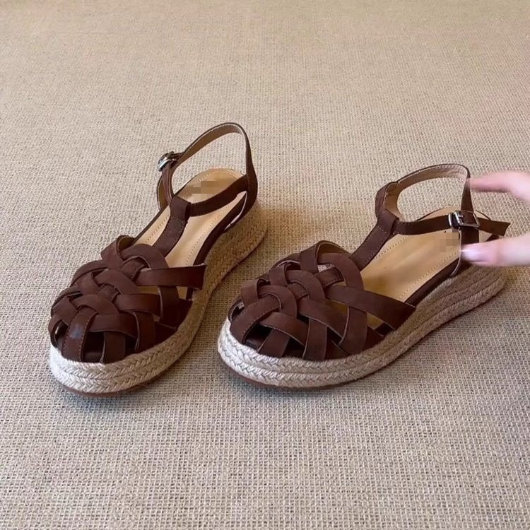 Casual viento cruzado con sandalias 2026 nuevo tacones de verano pendiente no se cansan de usar sandalias de playa romanas para mujeres