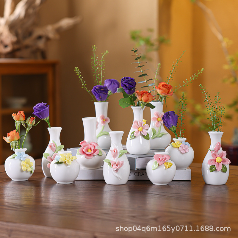 Ceramic creative hand-kneaded flower ceramic wholesale clean bottle cloth bag porcelain flower vase type hydroponic copper money grass container